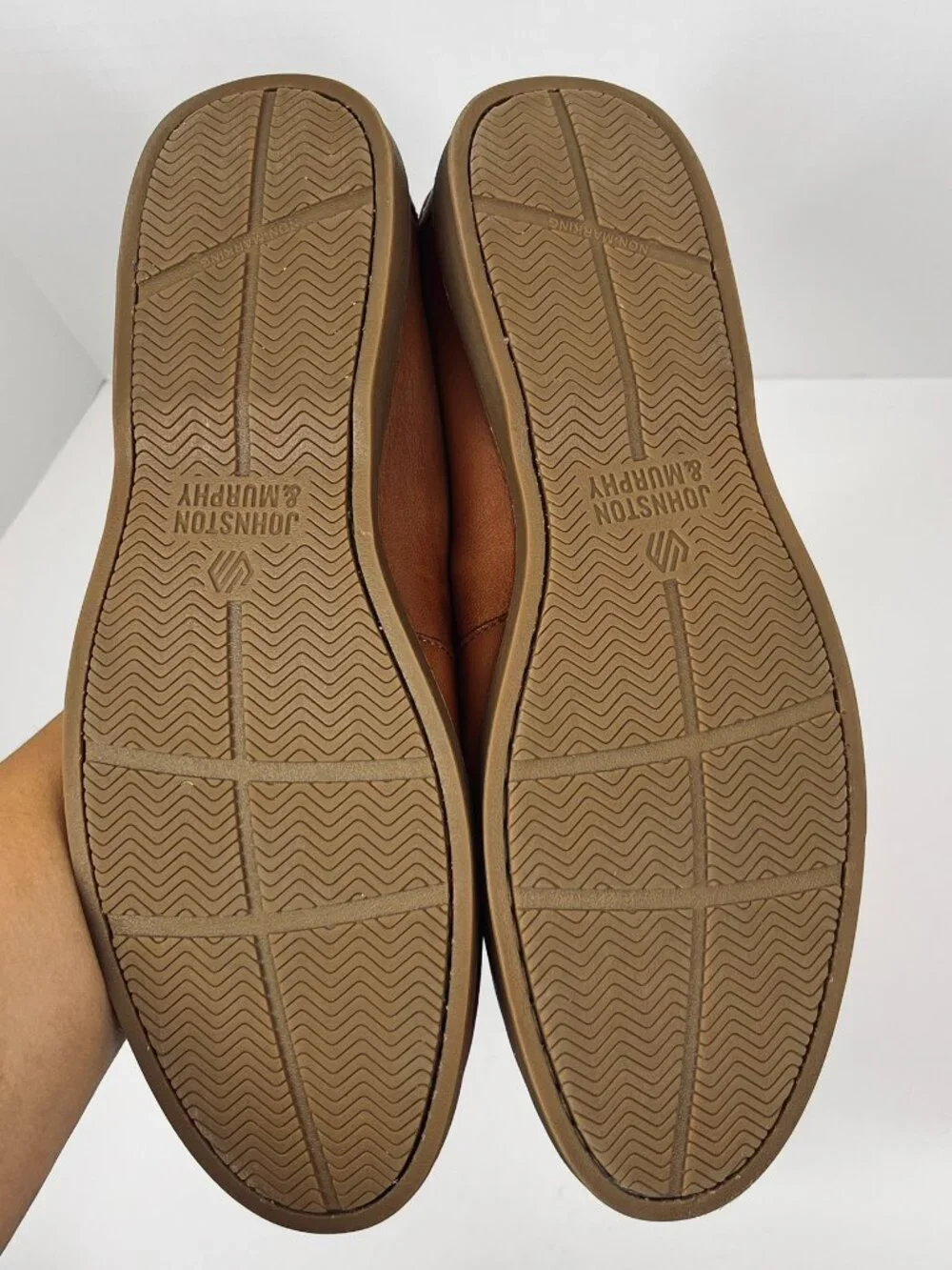 NWOB Johnston & Murphy Men's Tan Monaco 2-Eye Sheepskin Boat Shoe Size 13 M